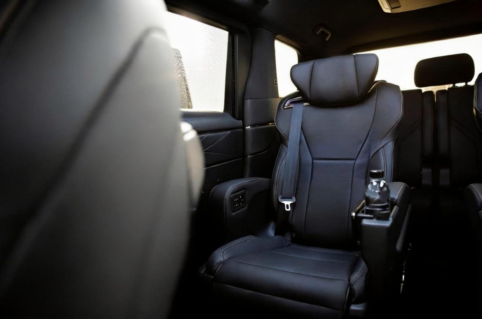 商務車